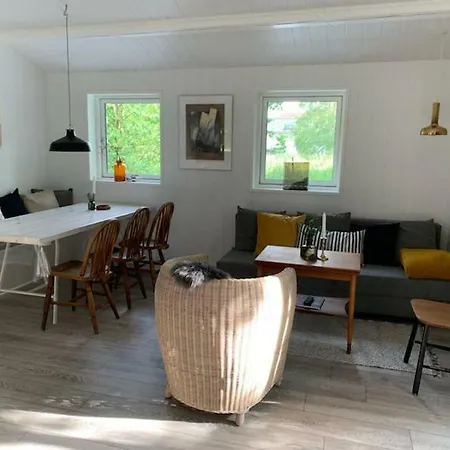 Sommerhus Hirsholmvej Vakantiehuis
